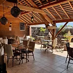 Hotel Restaurant La Creperie Du Chateau 2*