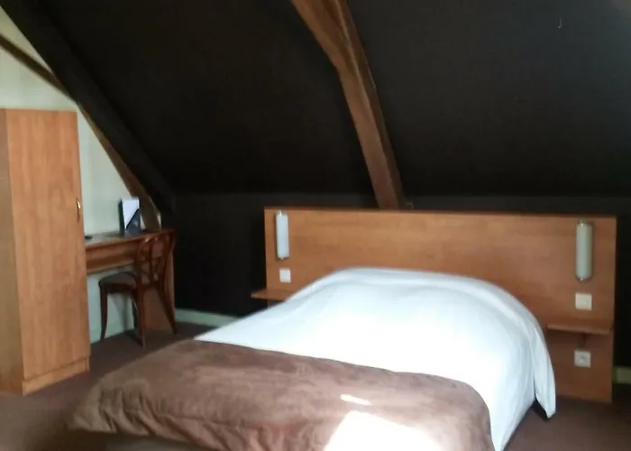 Restaurant La Creperie Du Chateau Hotel 2*